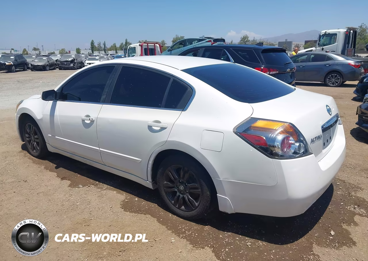 2011 Nissan Altima 2.5 S VIN:1N4AL2AP8BN490525 - 3