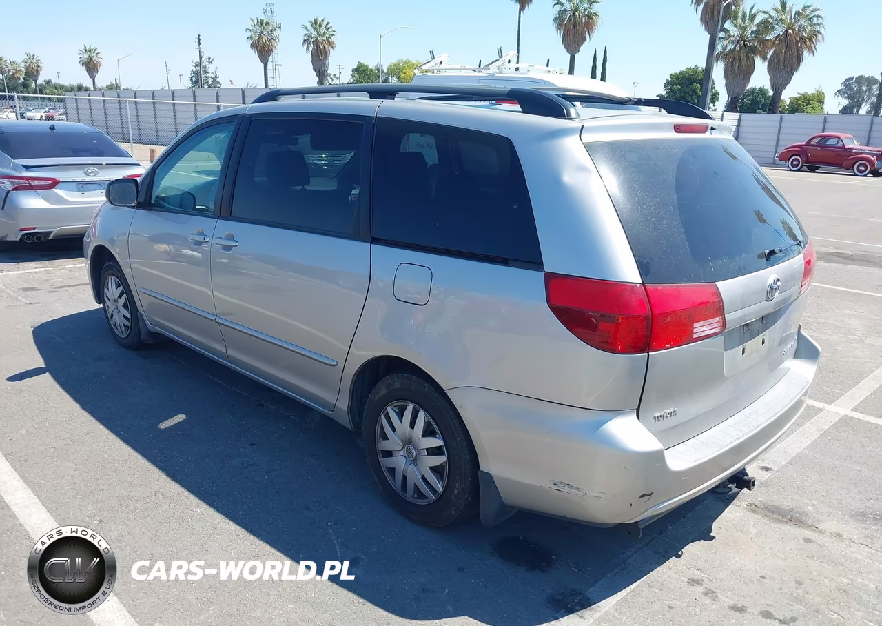 2005 Toyota Sienna Le VIN:5TDZA23CX5S367109 - 3
