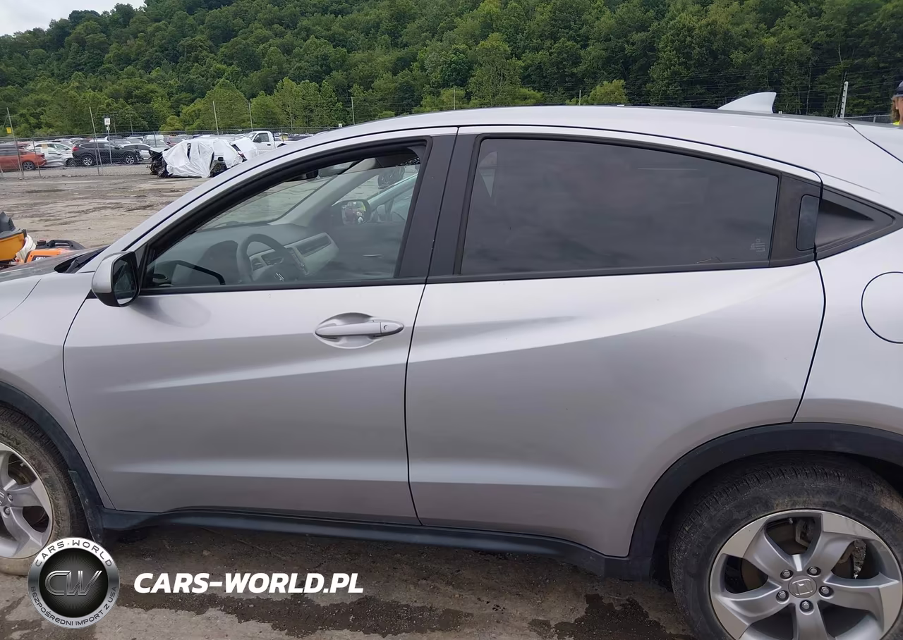 2022 Honda Hr-V Awd Lx VIN:3CZRU6H34NM736421 - 15