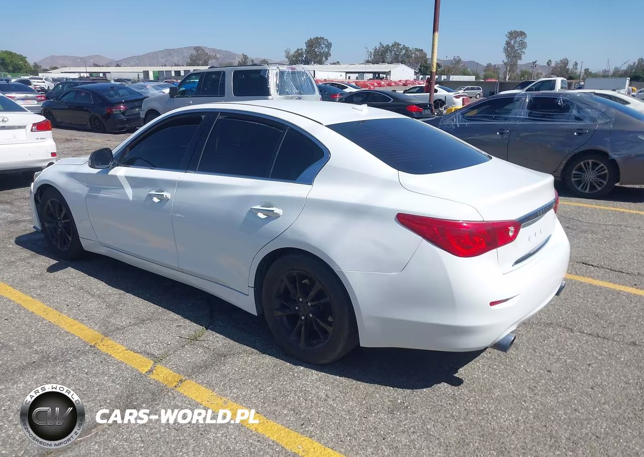 2015 Infiniti Q50 Hybrid Premium VIN:JN1AV7AP5FM790734 - 3