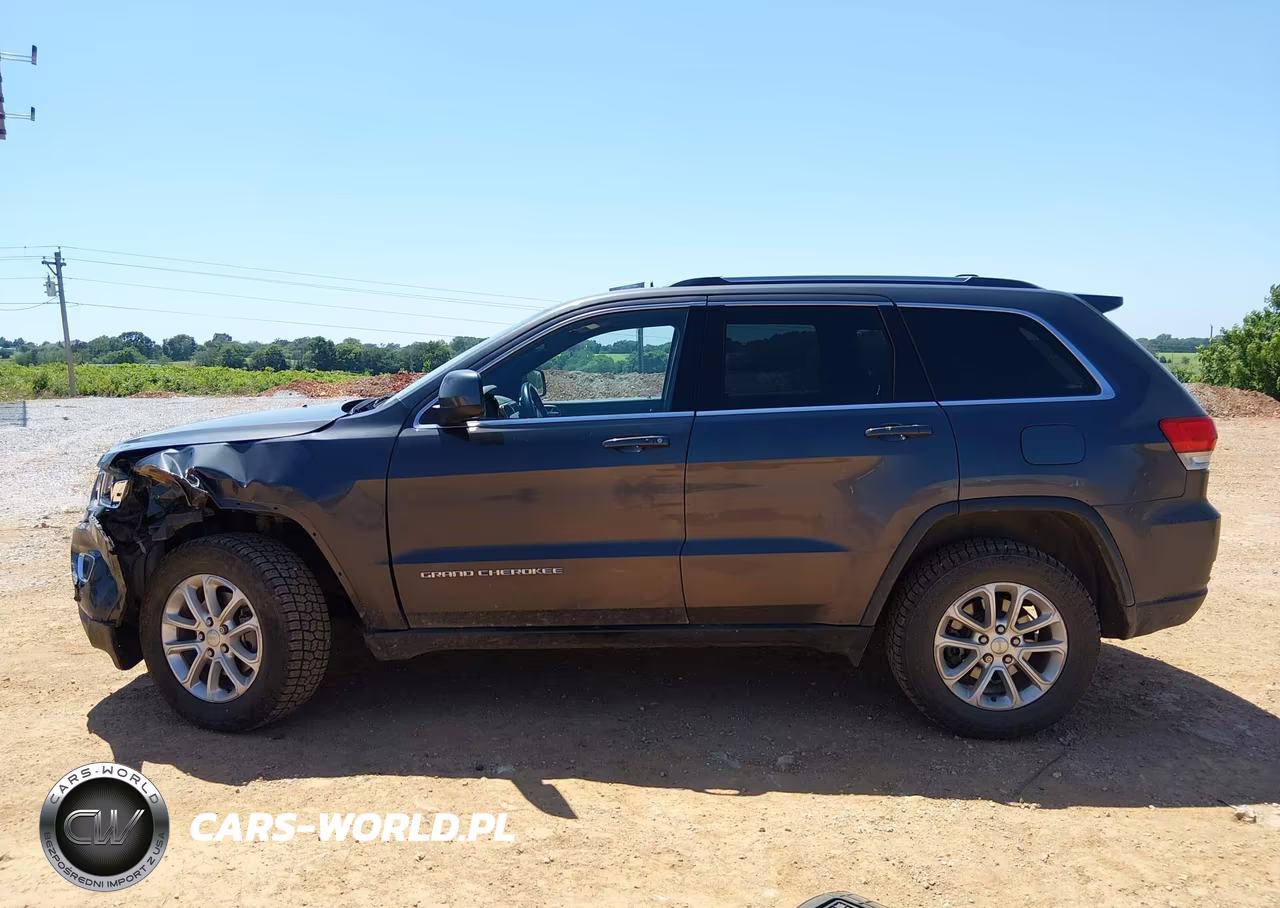 2015 Jeep Grand Cherokee Laredo VIN:1C4RJFAG9FC140624 - 14