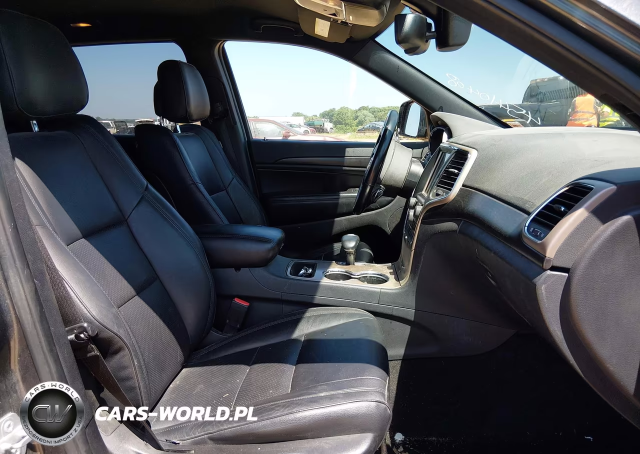 2015 Jeep Grand Cherokee Laredo VIN:1C4RJFAG9FC140624 - 5