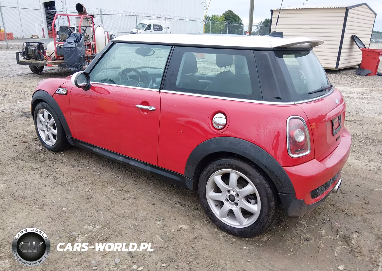 2009 Mini Cooper S VIN:WMWMF73569TT96671 - 3
