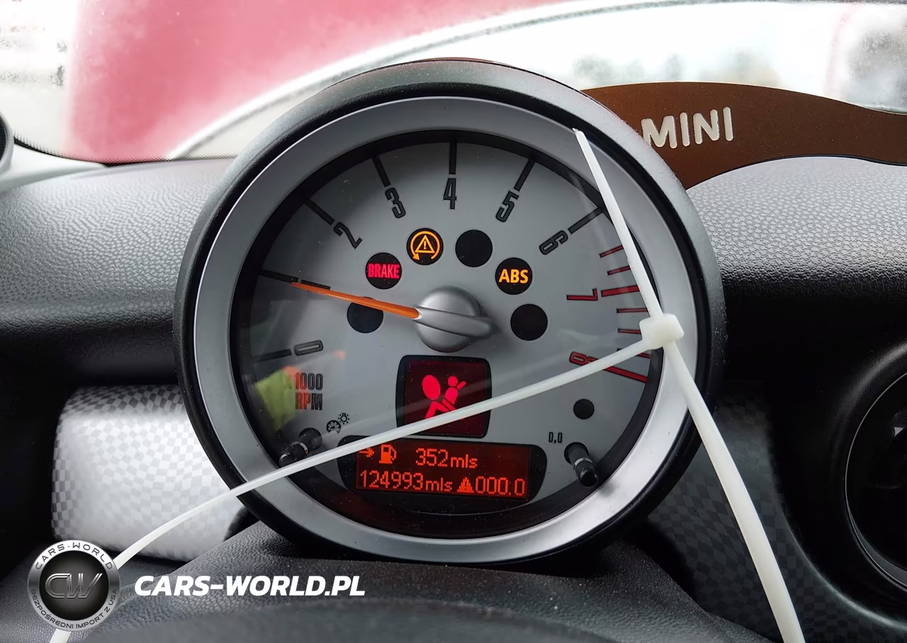 2009 Mini Cooper S VIN:WMWMF73569TT96671 - 7
