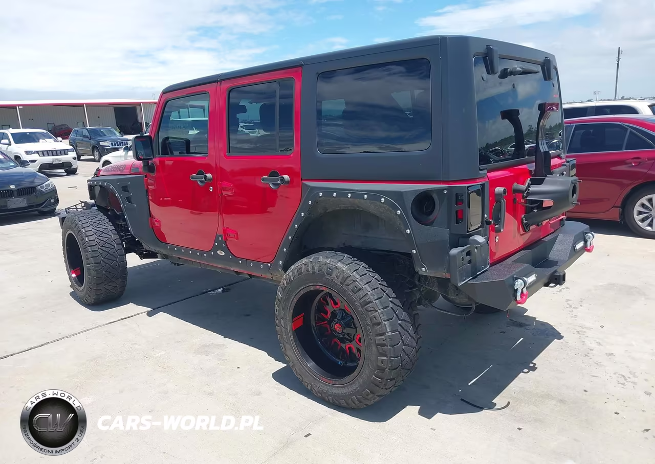 2014 Jeep Wrangler Unlimited Sport VIN:1C4HJWDG0EL295245 - 3