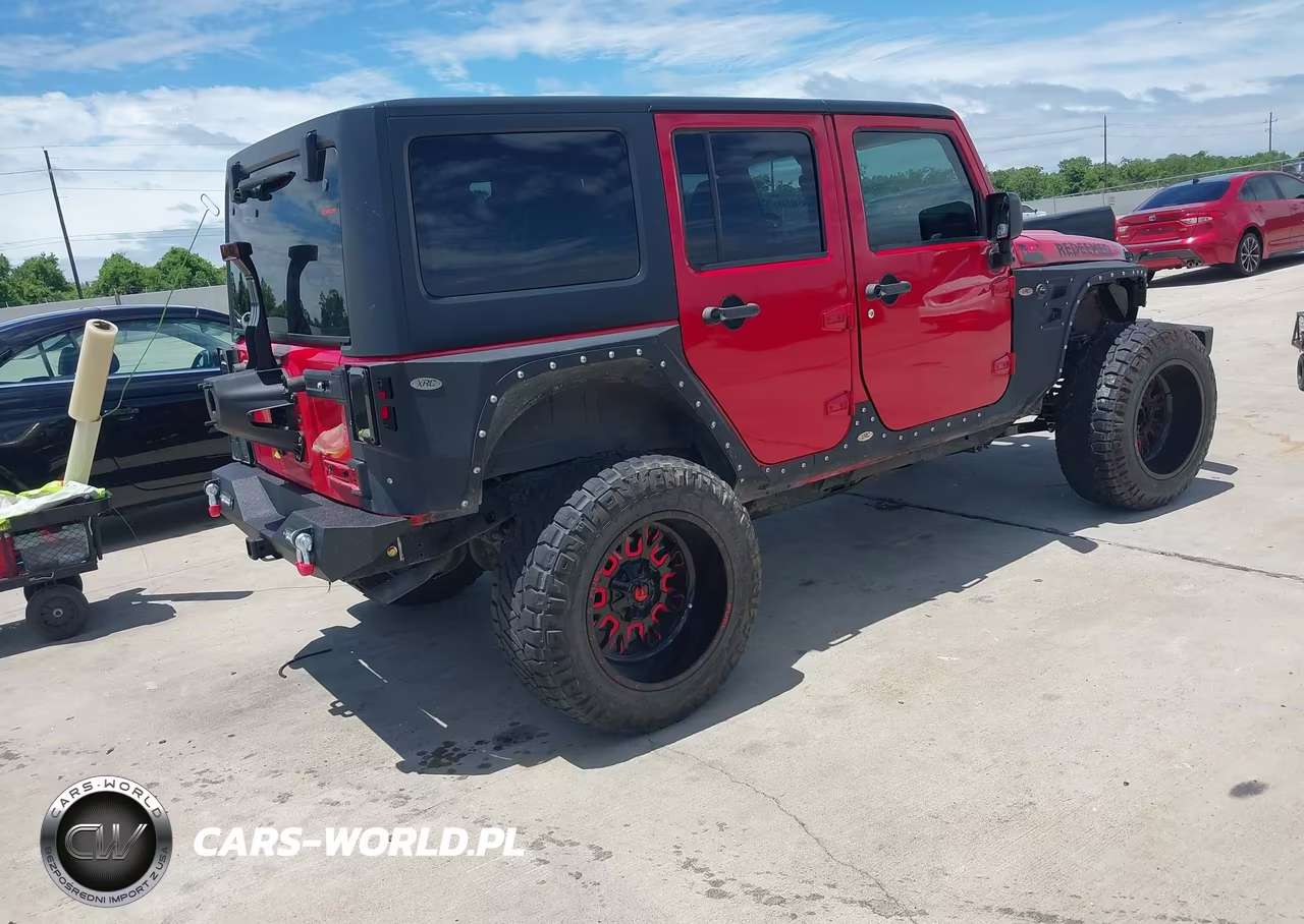 2014 Jeep Wrangler Unlimited Sport VIN:1C4HJWDG0EL295245 - 4