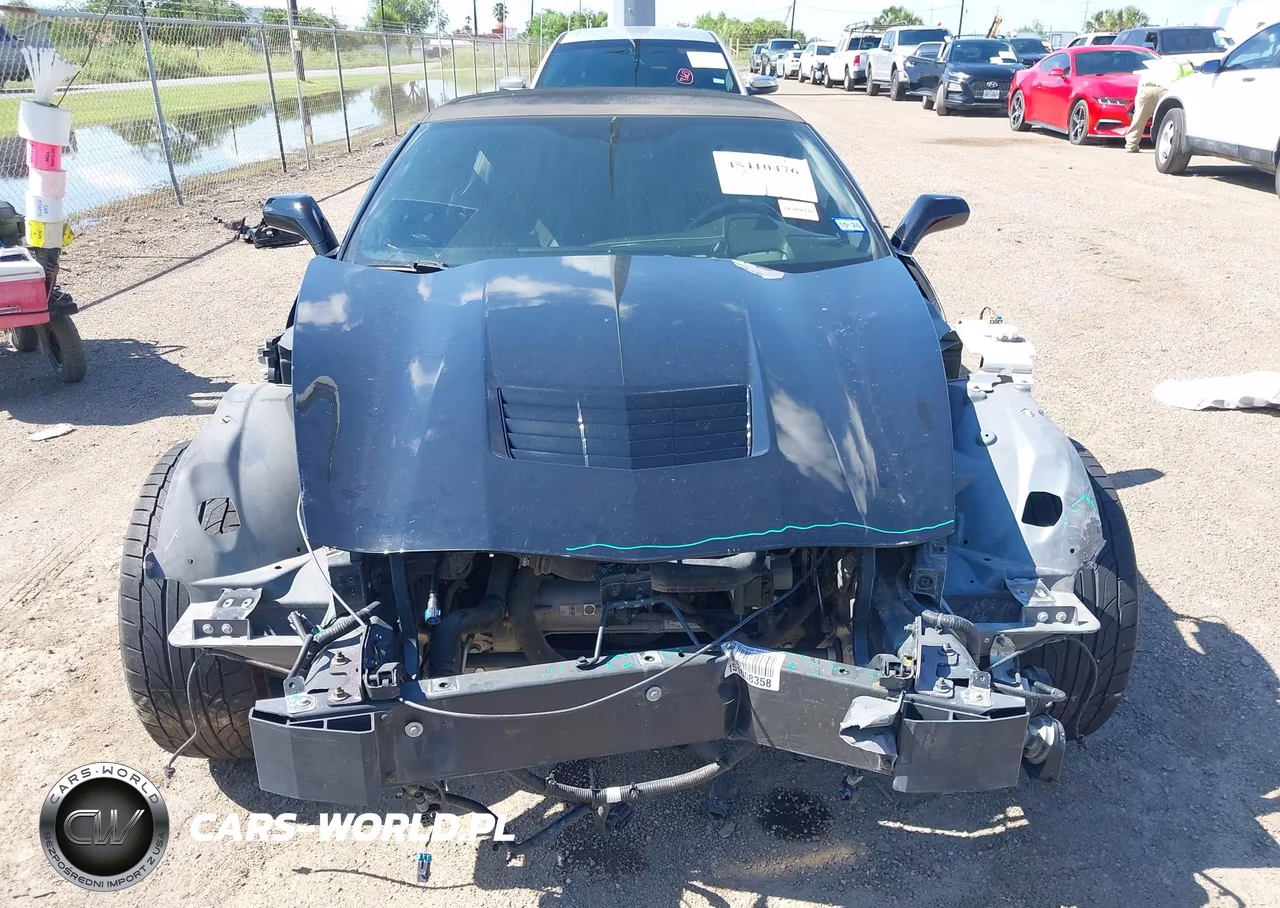 2015 Chevrolet Corvette Stingray VIN:1G1YD3D78F5107530 - 12