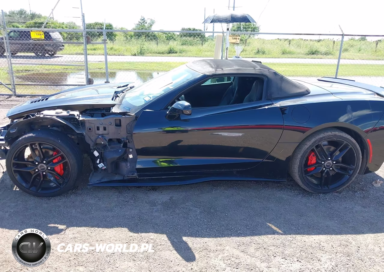 2015 Chevrolet Corvette Stingray VIN:1G1YD3D78F5107530 - 14