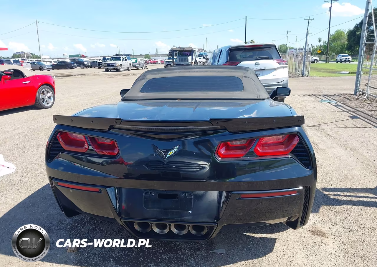 2015 Chevrolet Corvette Stingray VIN:1G1YD3D78F5107530 - 16