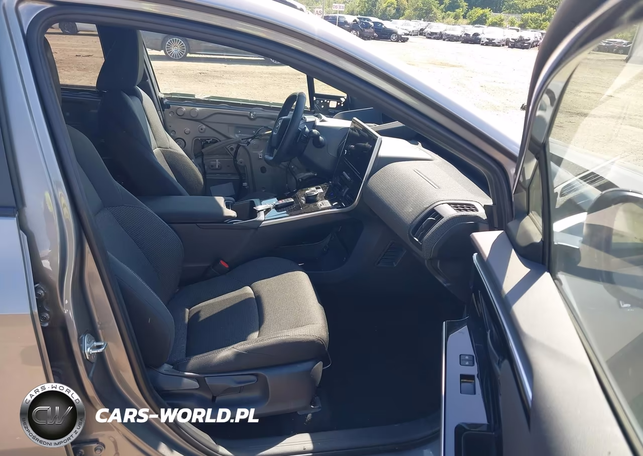 2024 Subaru Solterra Premium VIN:JTMABABA7RA053845 - 5