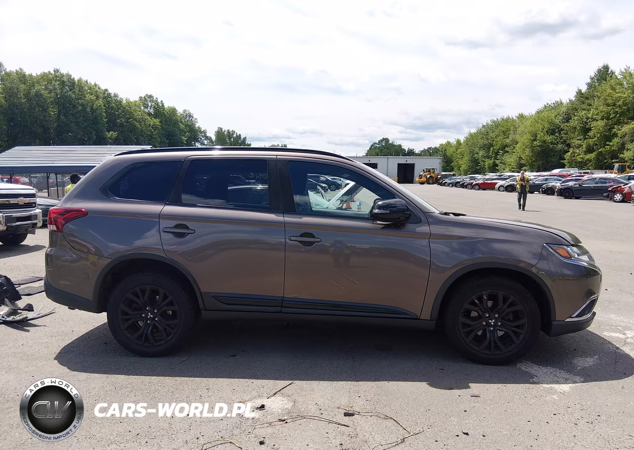 2018 Mitsubishi Outlander Es-Le-Se-Sel VIN:JA4AZ3A35JZ068984 - 13