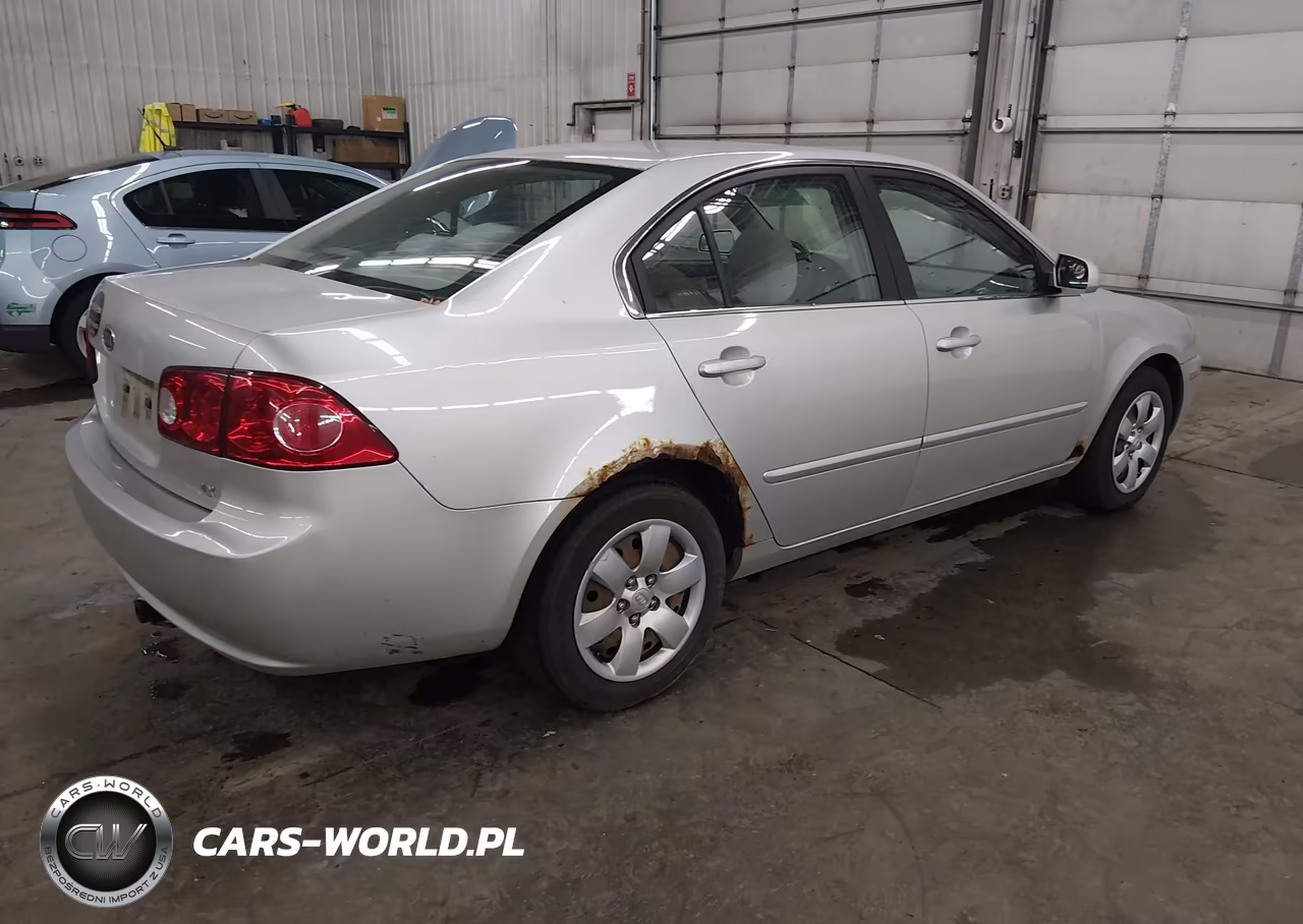 2008 Kia Optima Lx VIN:KNAGE123X85250631 - 4