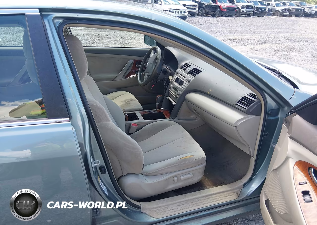 2011 Toyota Camry Xle VIN:4T1BF3EK6BU585547 - 5