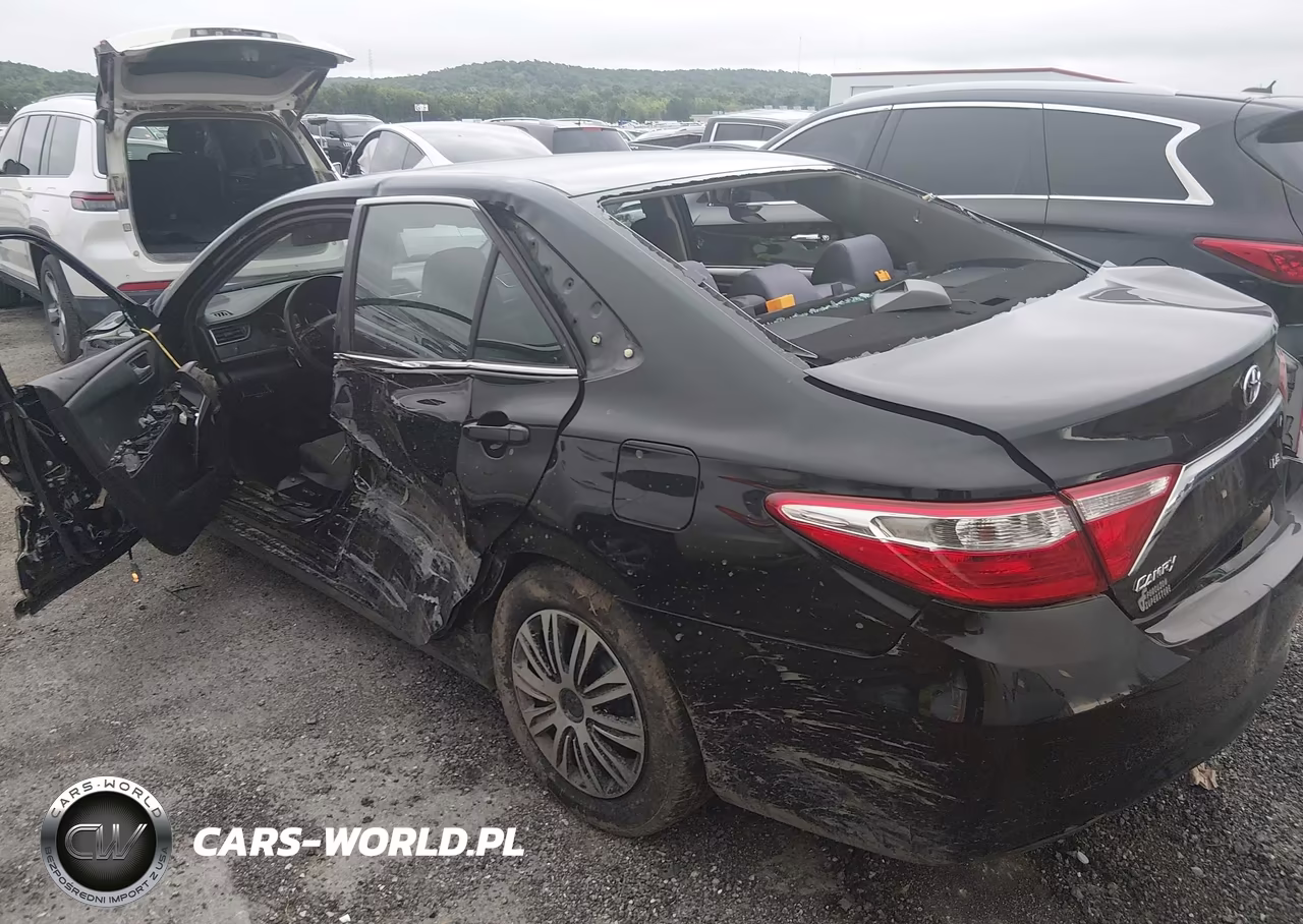 2016 Toyota Camry Le VIN:4T4BF1FK8GR526371 - 14