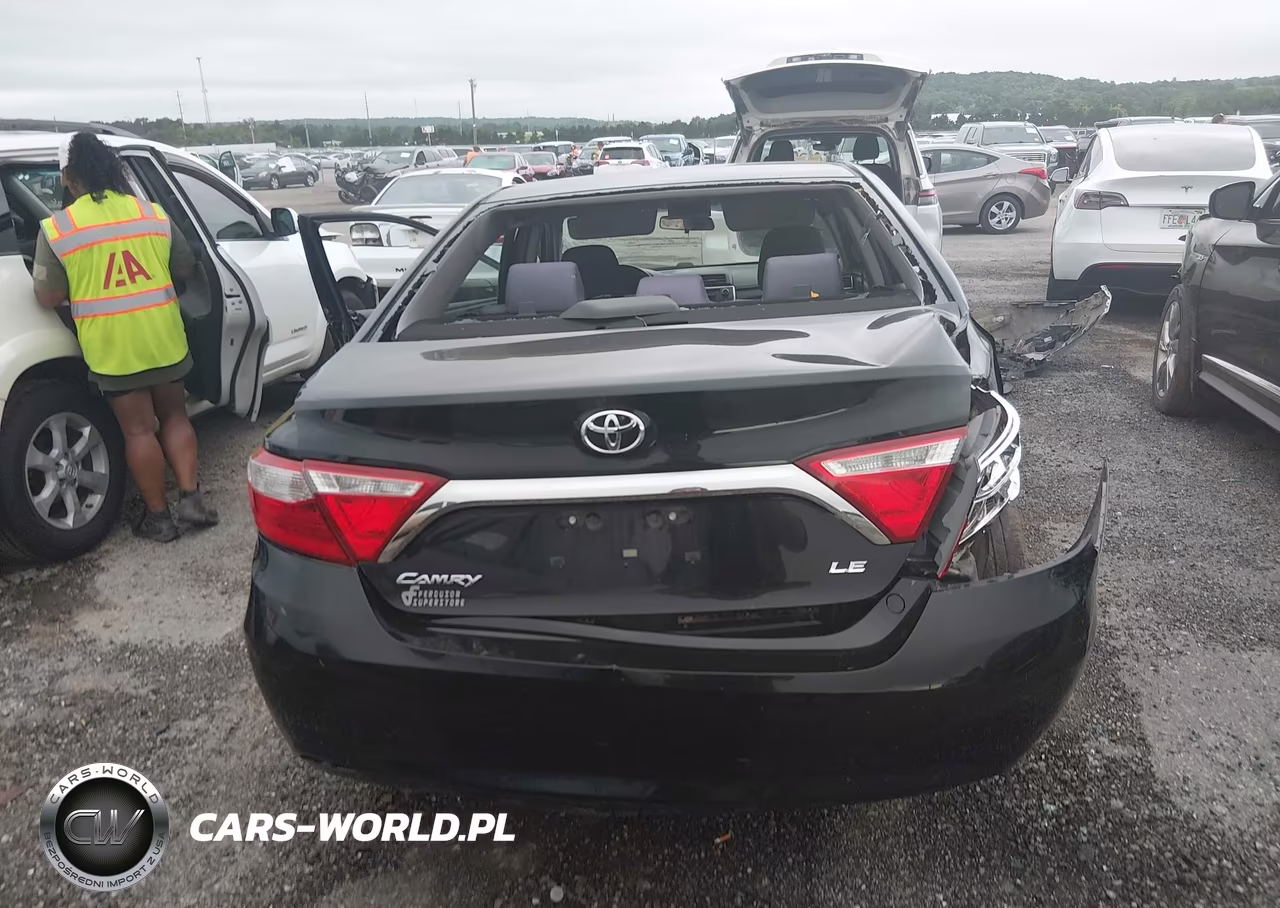2016 Toyota Camry Le VIN:4T4BF1FK8GR526371 - 16