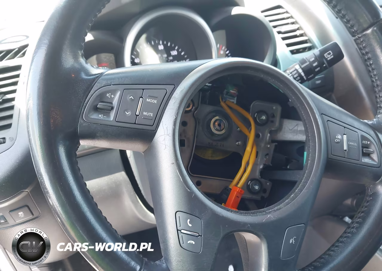 2013 Kia Soul + VIN:KNDJT2A66D7498809 - 13