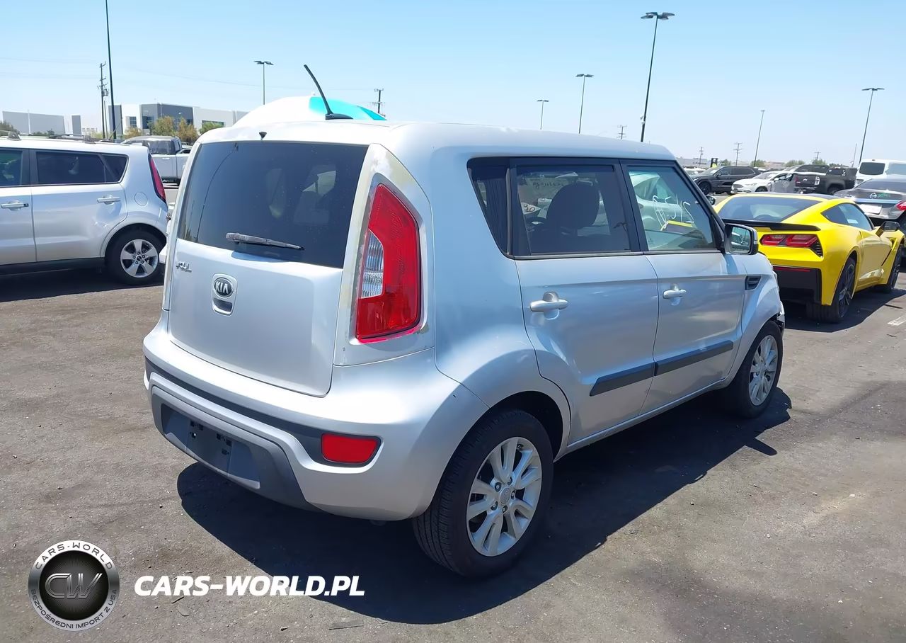 2013 Kia Soul + VIN:KNDJT2A66D7498809 - 4