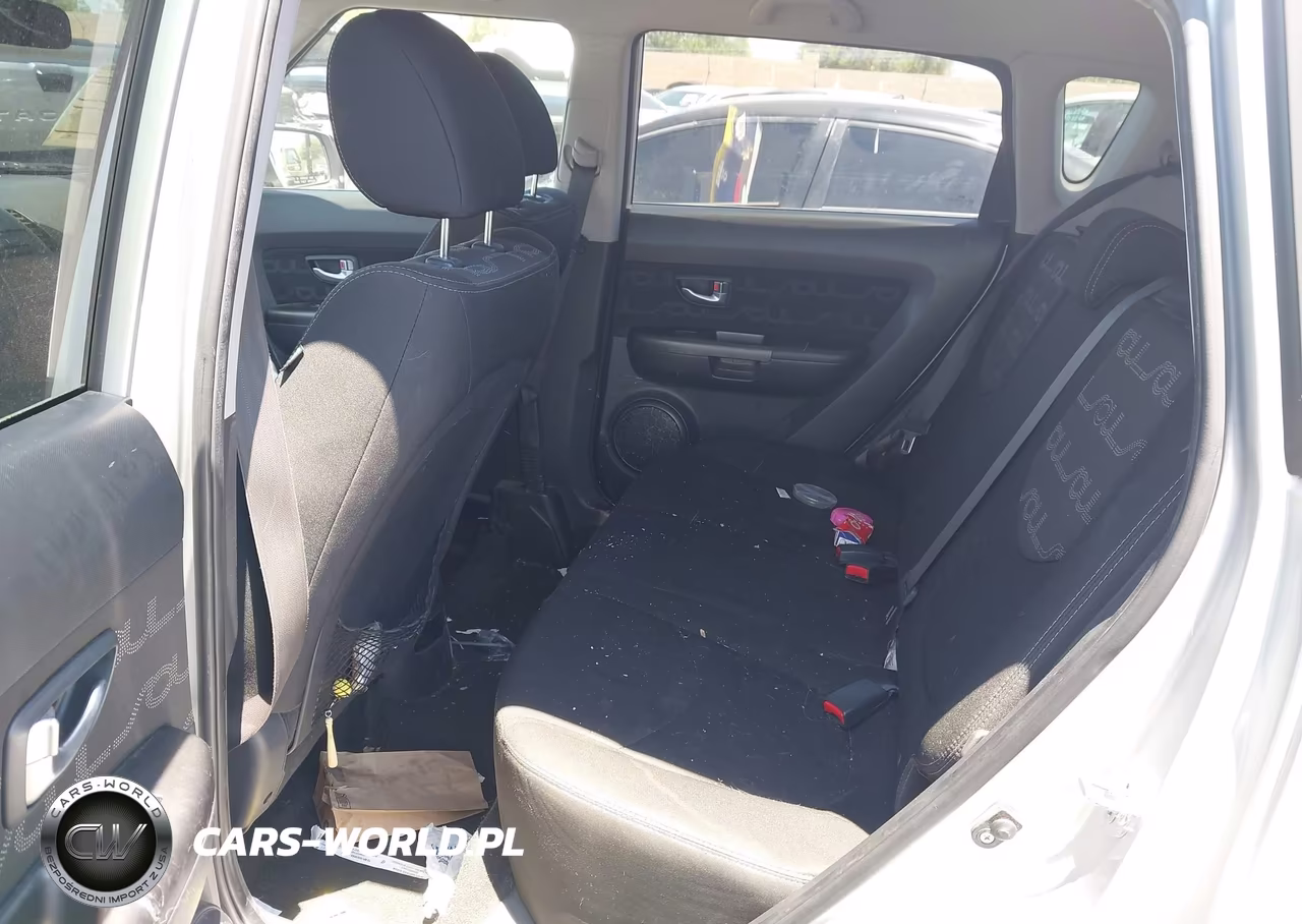 2013 Kia Soul + VIN:KNDJT2A66D7498809 - 8