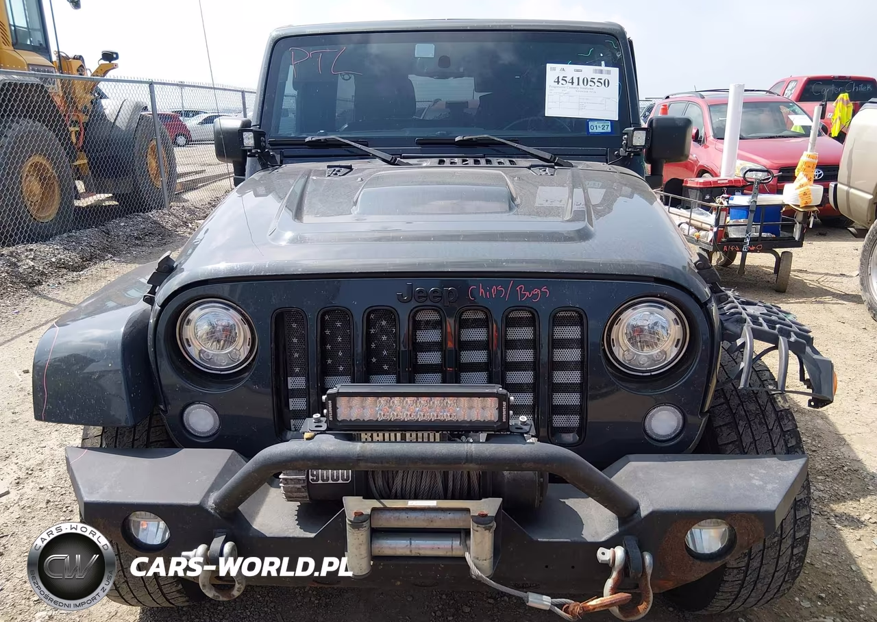 2017 Jeep Wrangler Unlimited Smoky Mountain 4X4 VIN:1C4HJWEG1HL685287 - 12