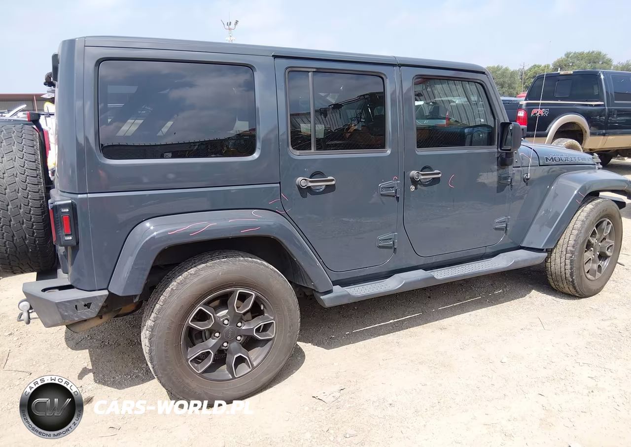 2017 Jeep Wrangler Unlimited Smoky Mountain 4X4 VIN:1C4HJWEG1HL685287 - 13
