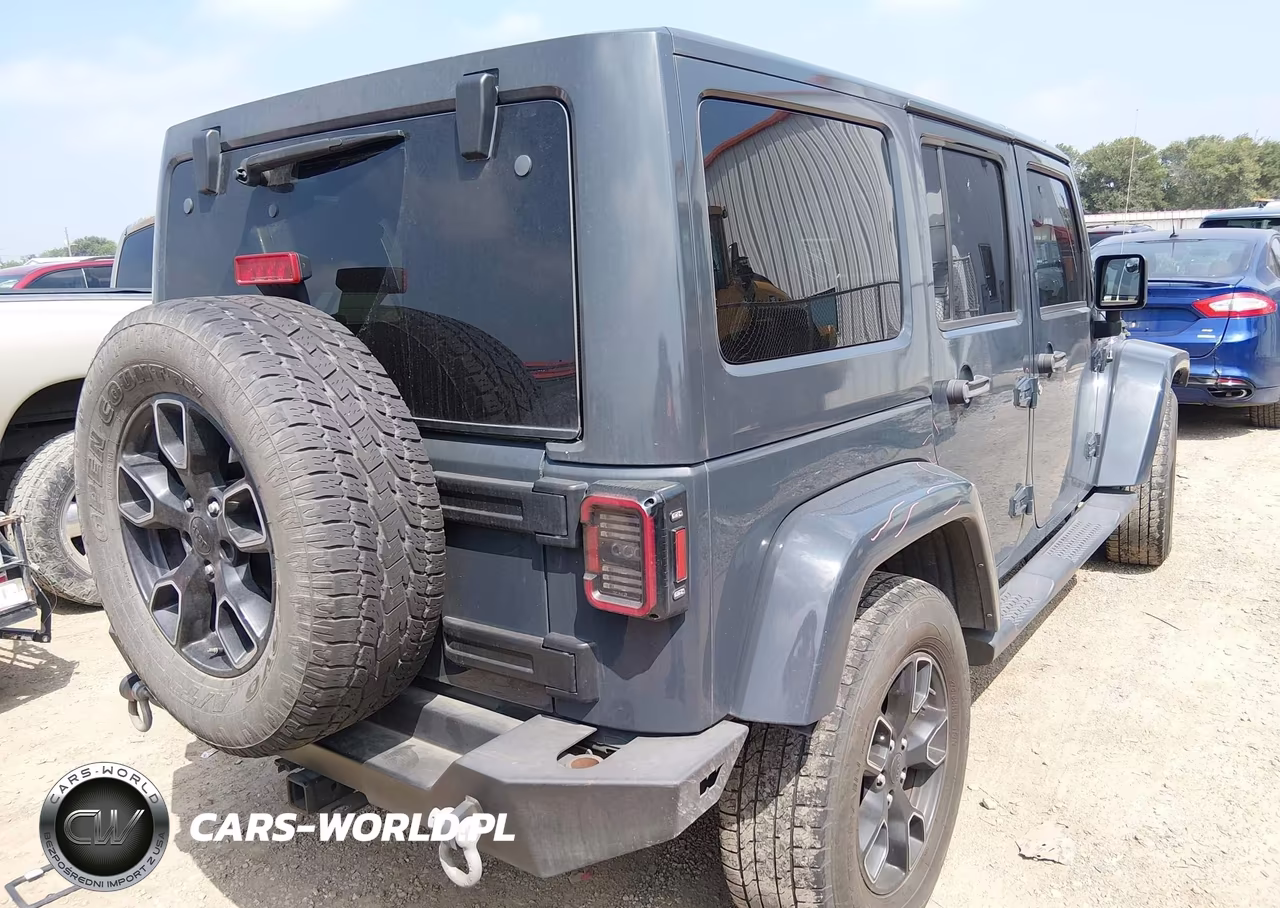 2017 Jeep Wrangler Unlimited Smoky Mountain 4X4 VIN:1C4HJWEG1HL685287 - 4