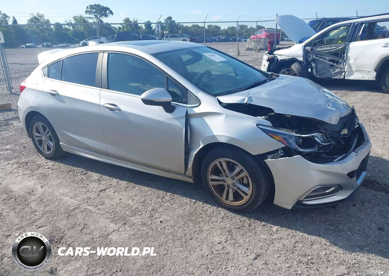 2017 Chevrolet Cruze Lt Auto – zdjęcie 1 z 16