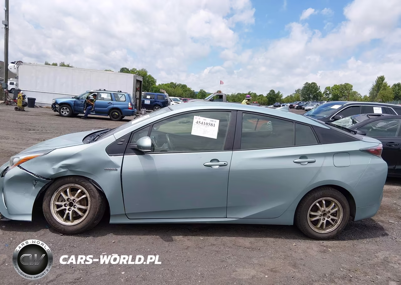 2016 Toyota Prius Two VIN:JTDKBRFU6G3019470 - 14