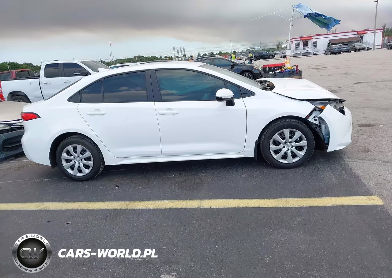2026 Toyota Corolla Le VIN:5YFB4MDE5TP388914 - 13