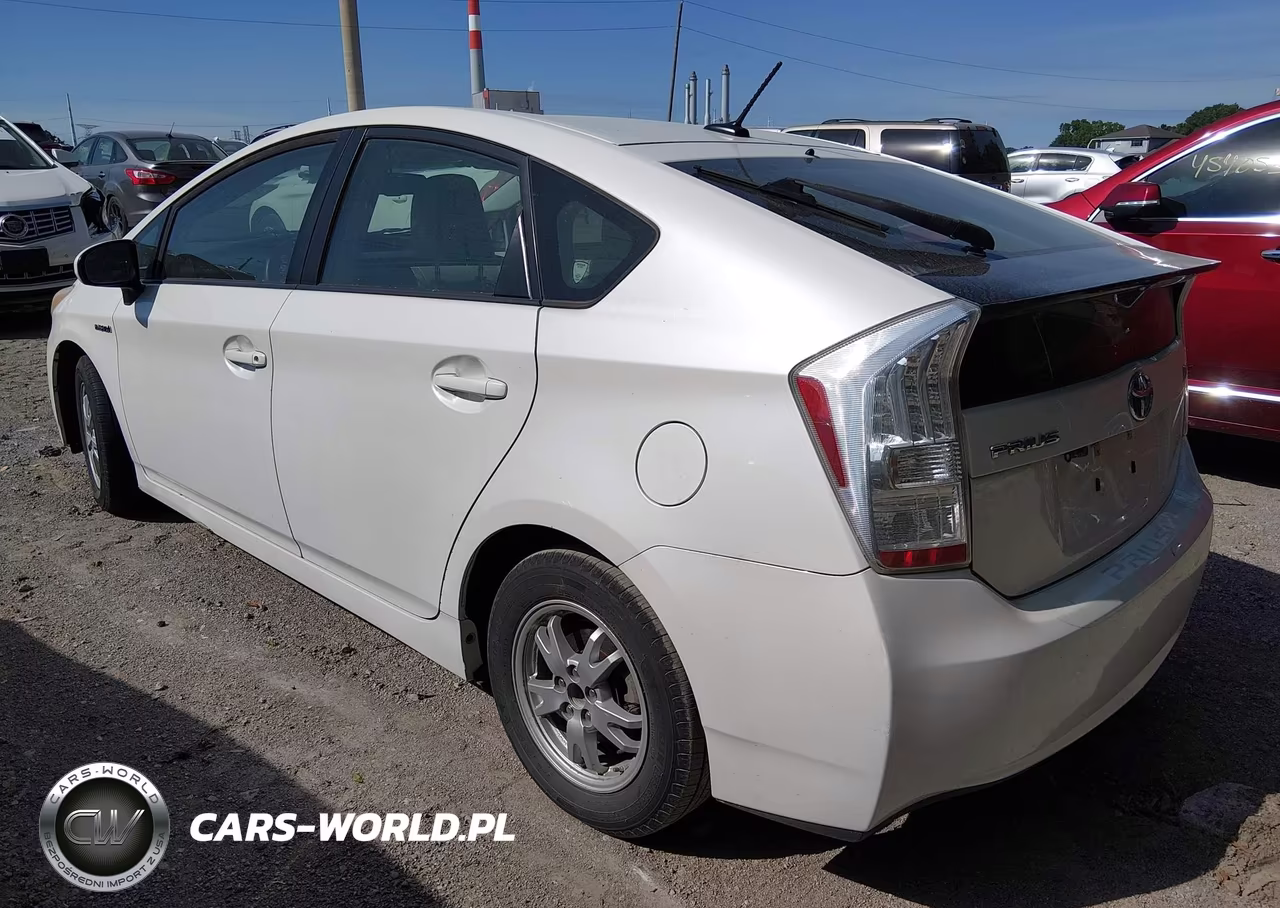 2011 Toyota Prius Two VIN:JTDKN3DU5B1447350 - 3