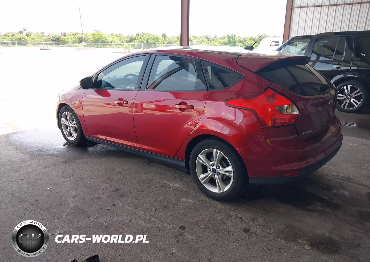 2014 Ford Focus Se VIN:1FADP3K2XEL444303 - 3