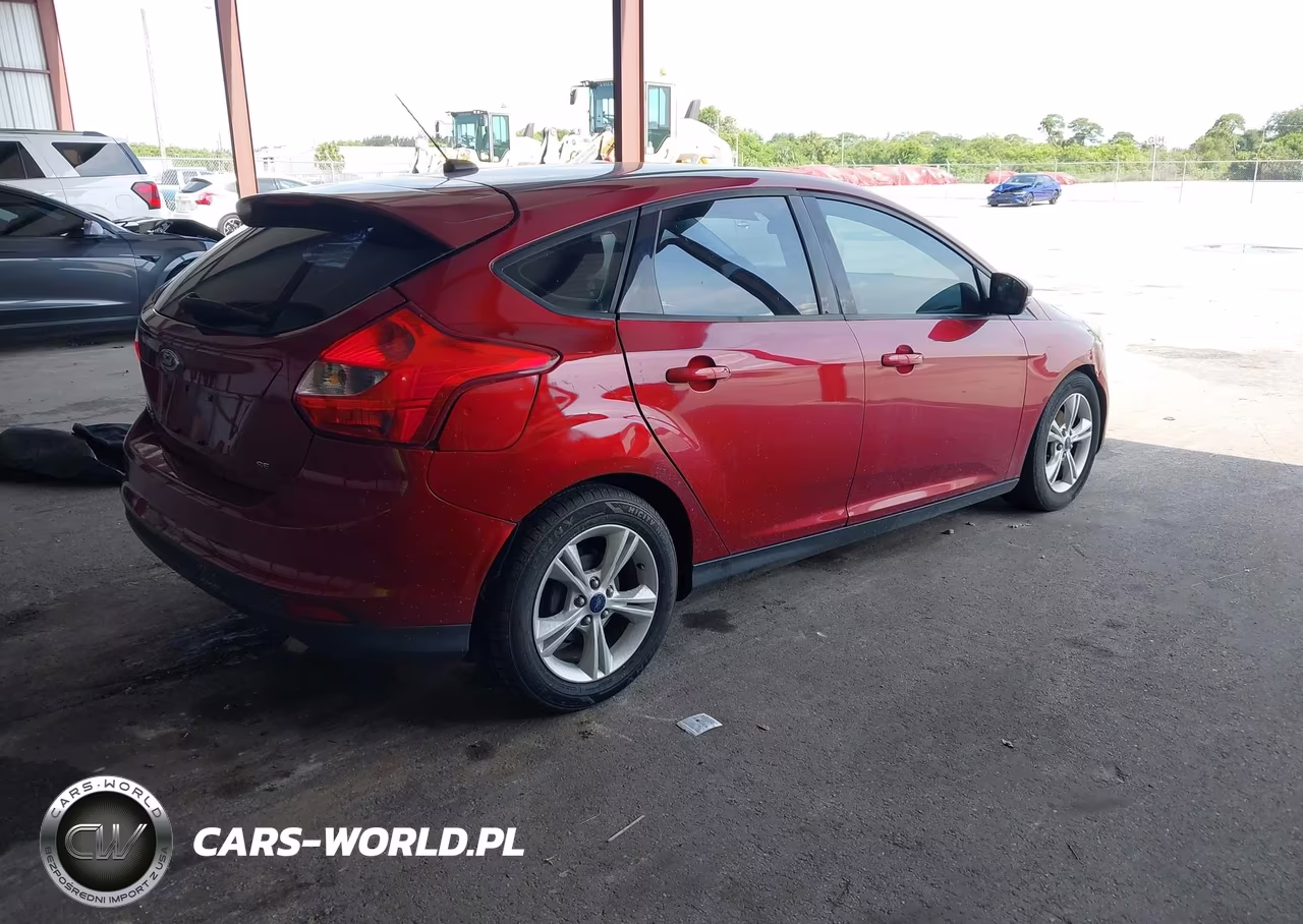 2014 Ford Focus Se VIN:1FADP3K2XEL444303 - 4