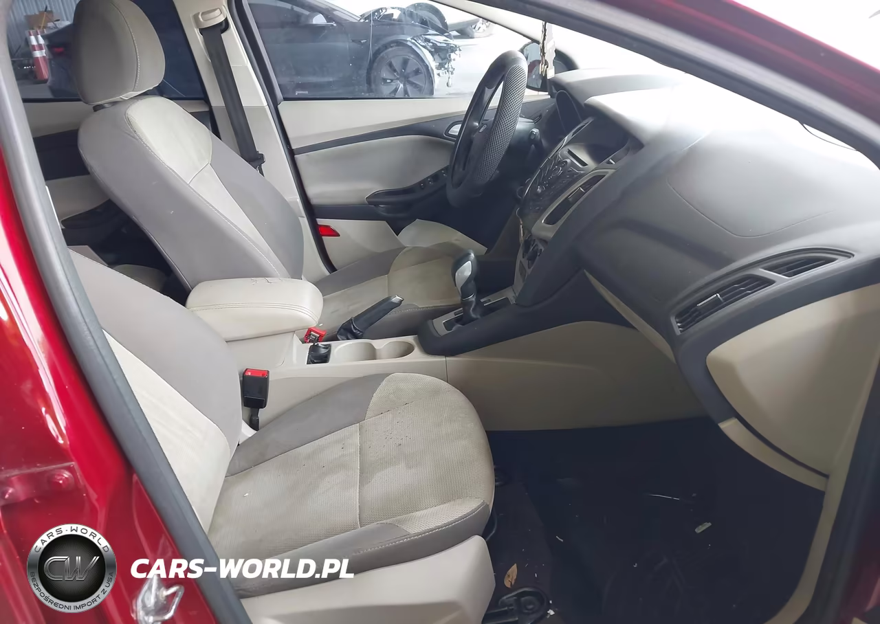2014 Ford Focus Se VIN:1FADP3K2XEL444303 - 5