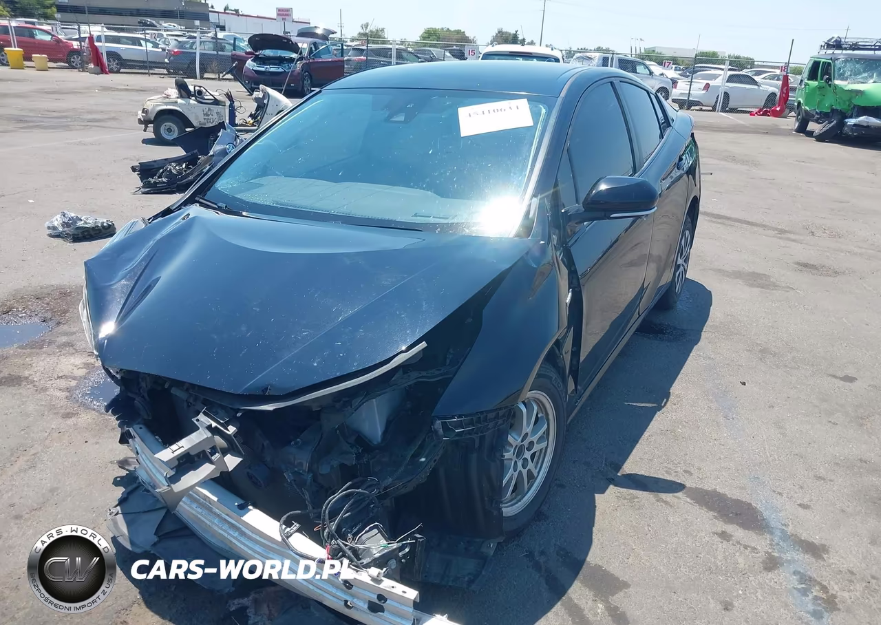 2020 Toyota Prius Xle Awd-E VIN:JTDL9RFU5L3019972 - 2