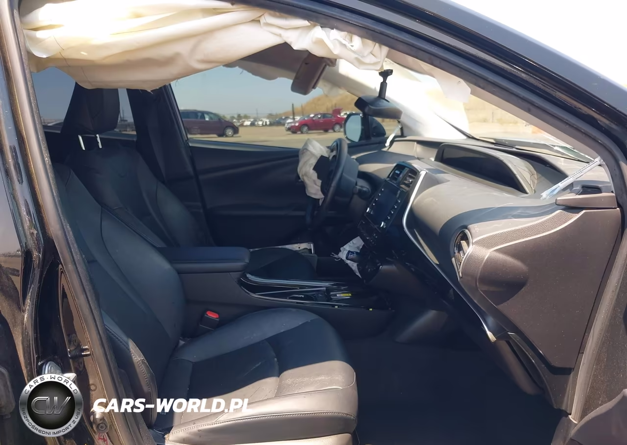 2020 Toyota Prius Xle Awd-E VIN:JTDL9RFU5L3019972 - 5
