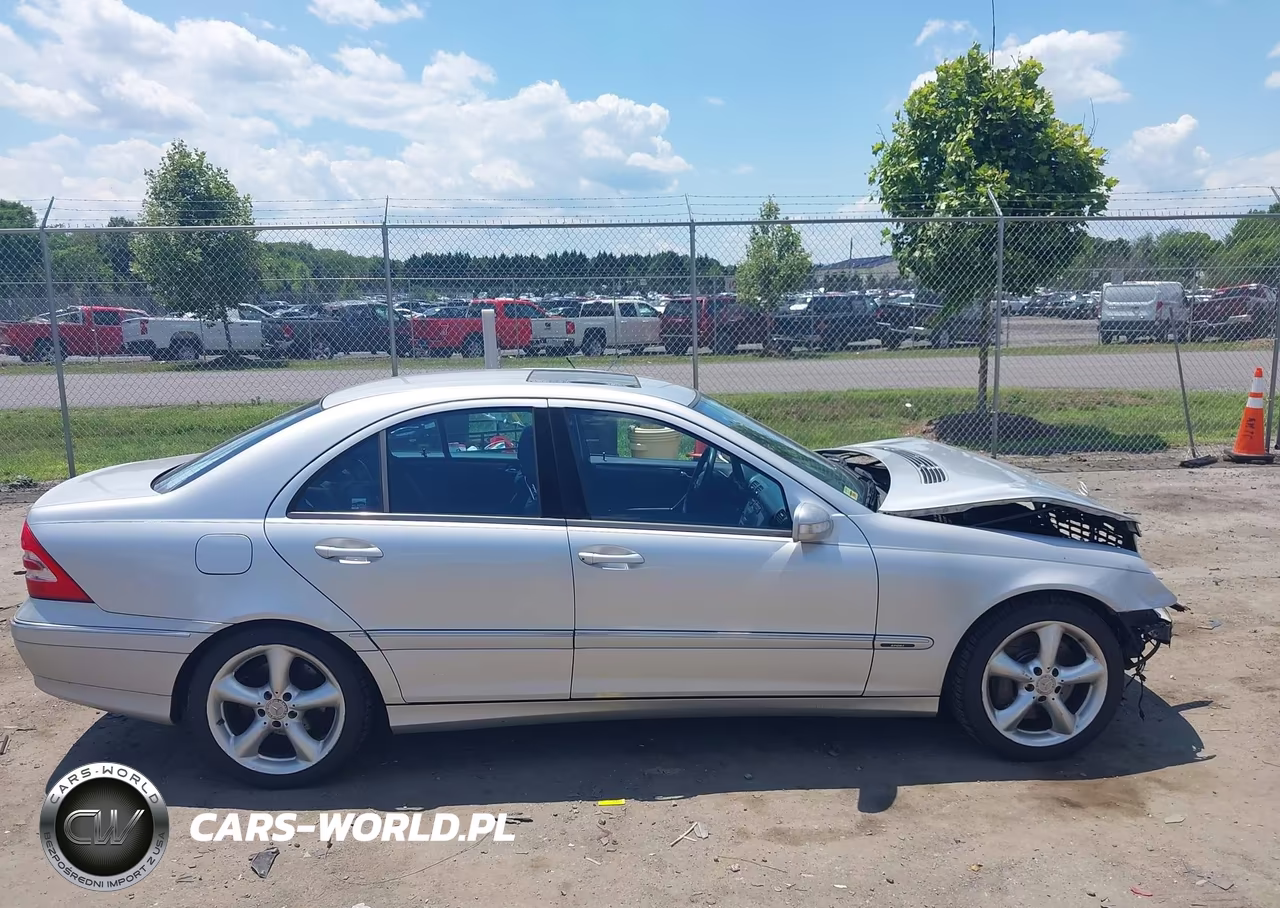 2004 Mercedes-Benz C 230 Kompressor Sport-Sport VIN:WDBRF40J34F487914 - 14