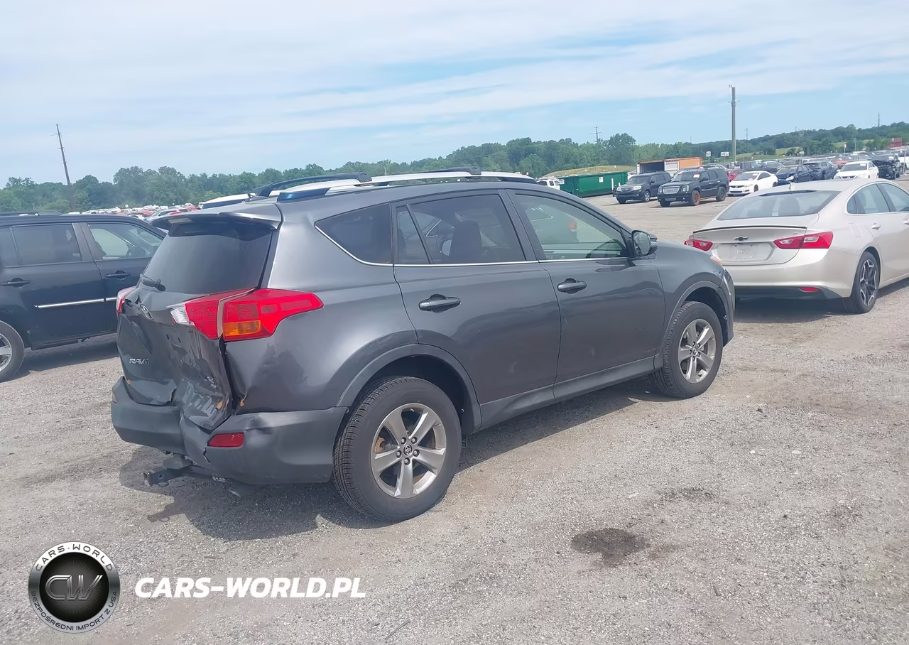 2015 Toyota Rav4 Xle VIN:JTMRFREV0FD153686 - 4
