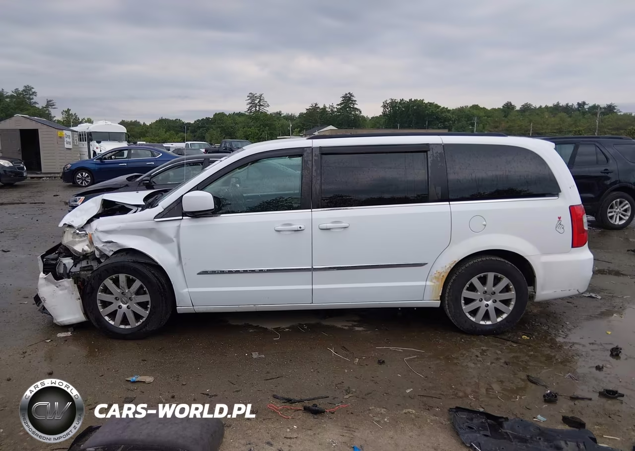 2014 Chrysler Town & Country Touring VIN:2C4RC1BGXER132100 - 14