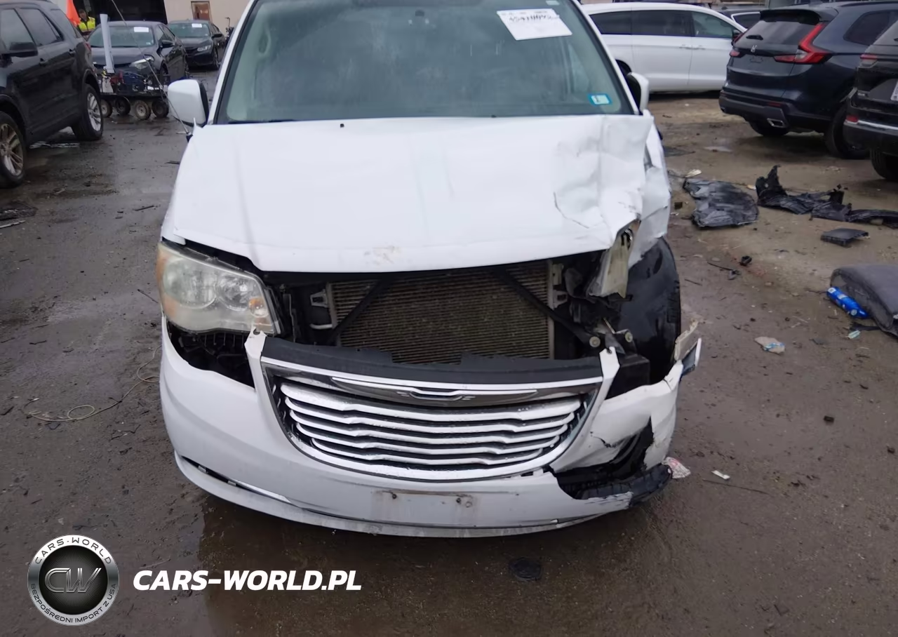 2014 Chrysler Town & Country Touring VIN:2C4RC1BGXER132100 - 6