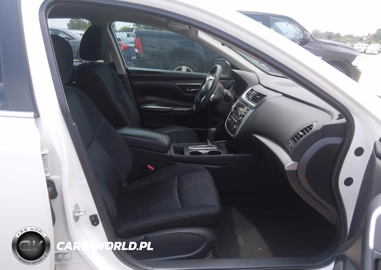 2016 Nissan Altima 2.5 S VIN:1N4AL3AP1GN380736 - 5