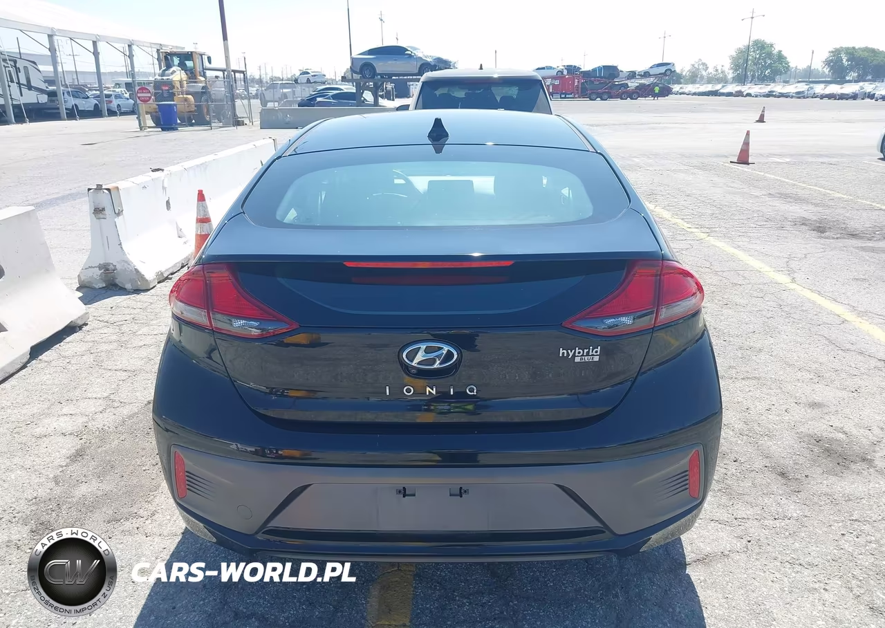 2020 Hyundai Ioniq Hybrid Blue VIN:KMHC65LC6LU218709 - 17