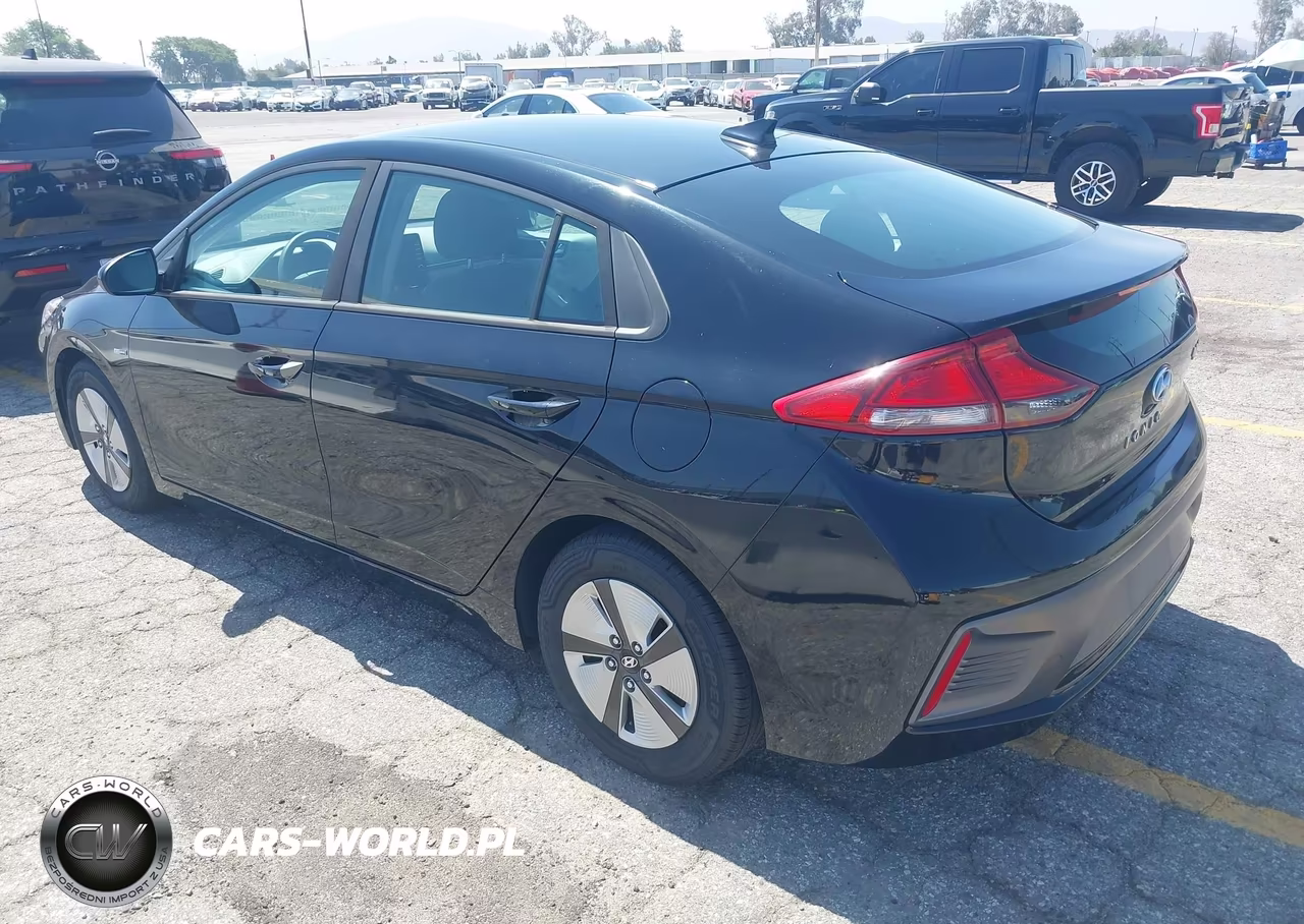 2020 Hyundai Ioniq Hybrid Blue VIN:KMHC65LC6LU218709 - 3