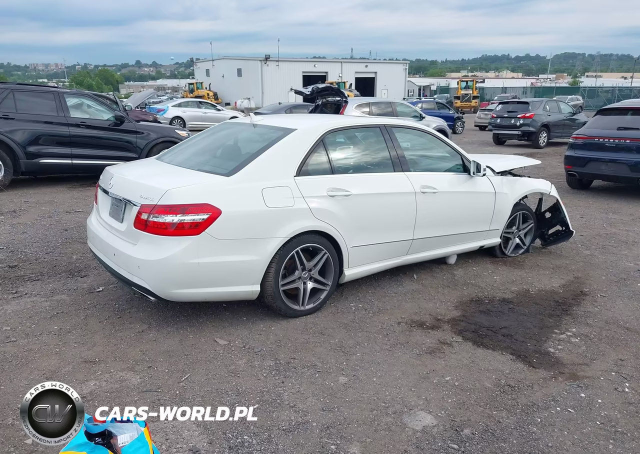 2011 Mercedes-Benz E 550 4Matic VIN:WDDHF9AB9BA440842 - 4