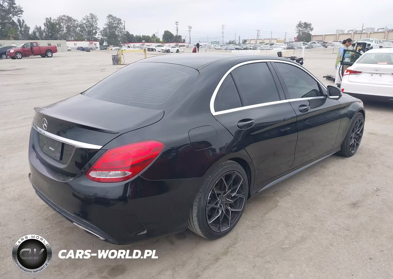 2016 Mercedes-Benz C 300 Sport VIN:55SWF4JB0GU159353 - 4
