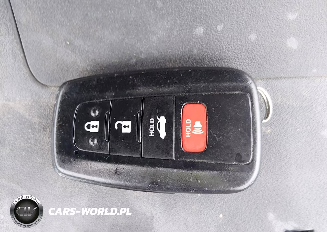 2018 Toyota Camry Le VIN:4T1B11HK0JU097224 - 11