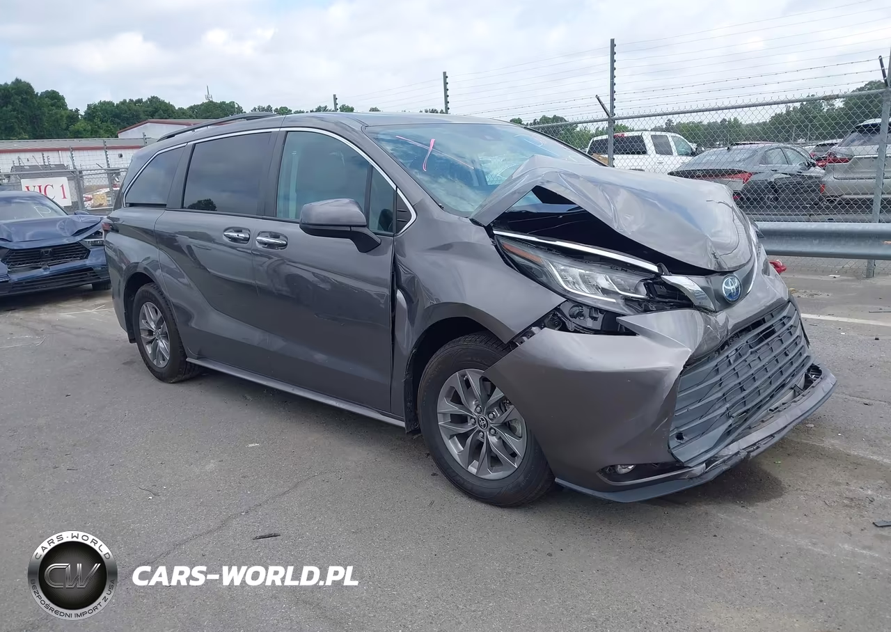 2022 Toyota Sienna Xle – zdjęcie 1 z 16
