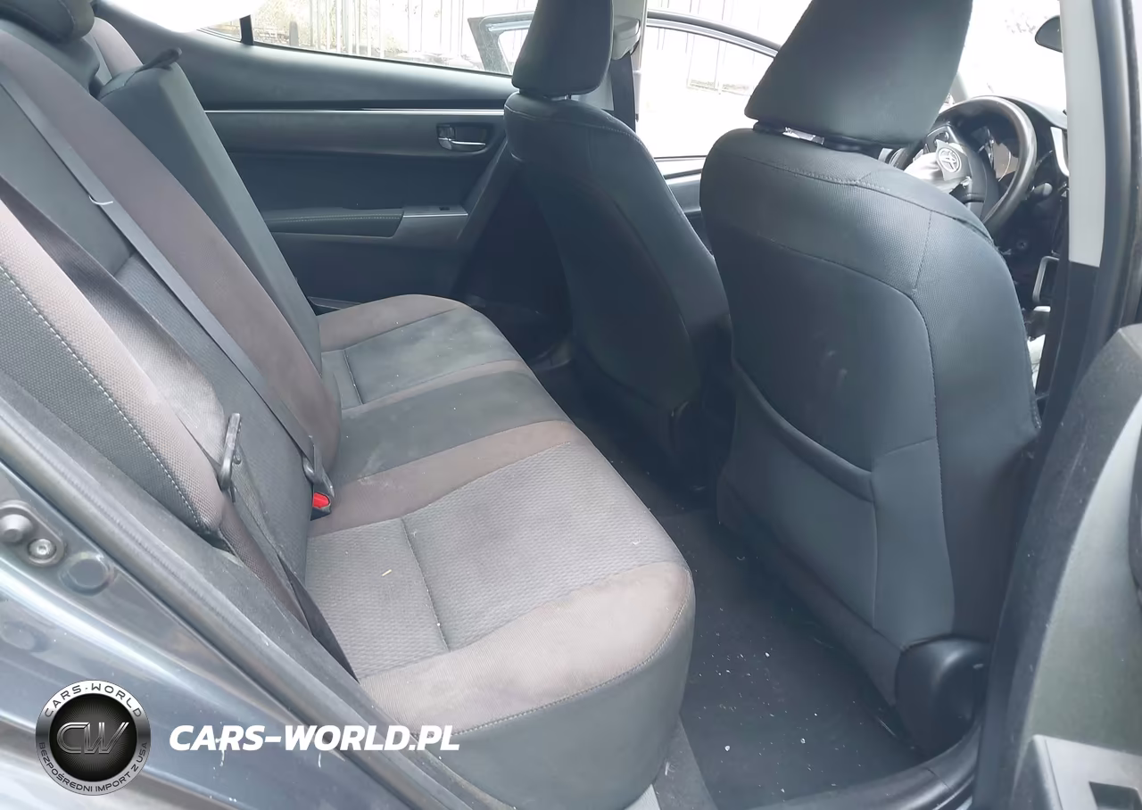 2018 Toyota Corolla Le VIN:5YFBURHE6JP810046 - 8