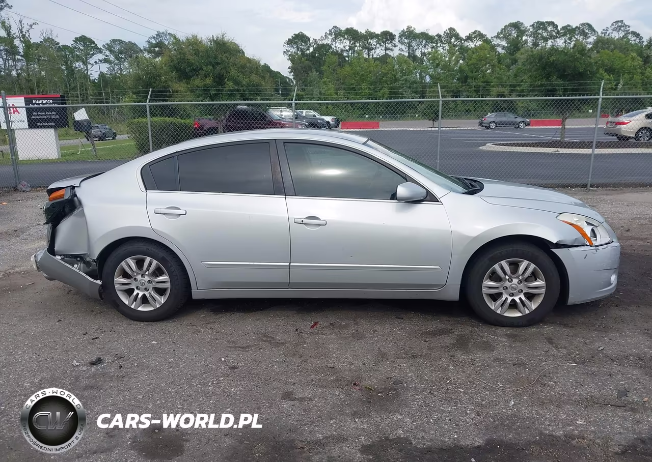 2011 Nissan Altima 2.5 S VIN:1N4AL2AP3BN457884 - 13