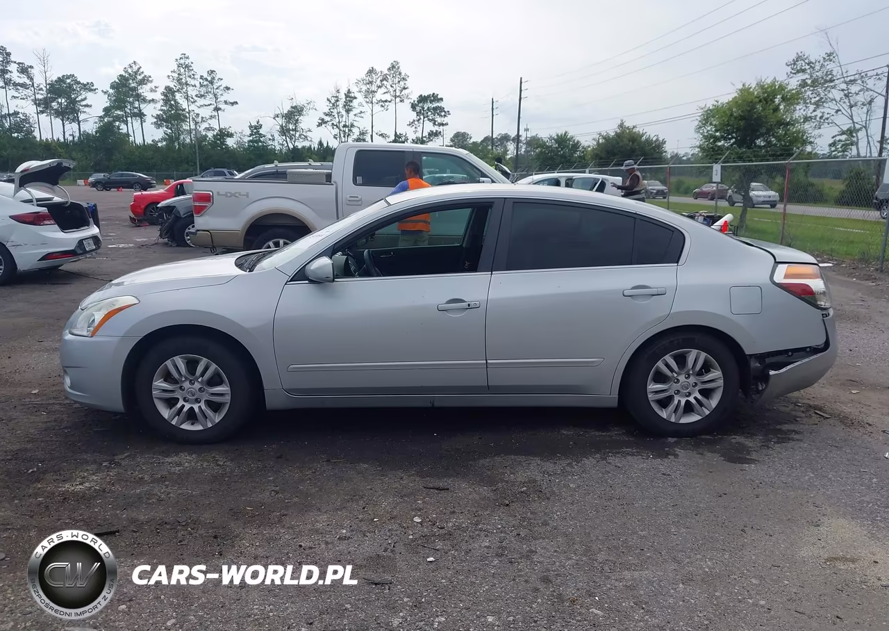 2011 Nissan Altima 2.5 S VIN:1N4AL2AP3BN457884 - 14