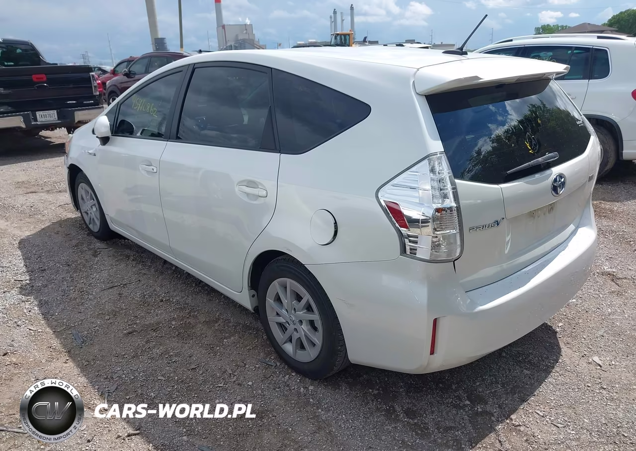 2014 Toyota Prius V Three VIN:JTDZN3EU2EJ014814 - 3
