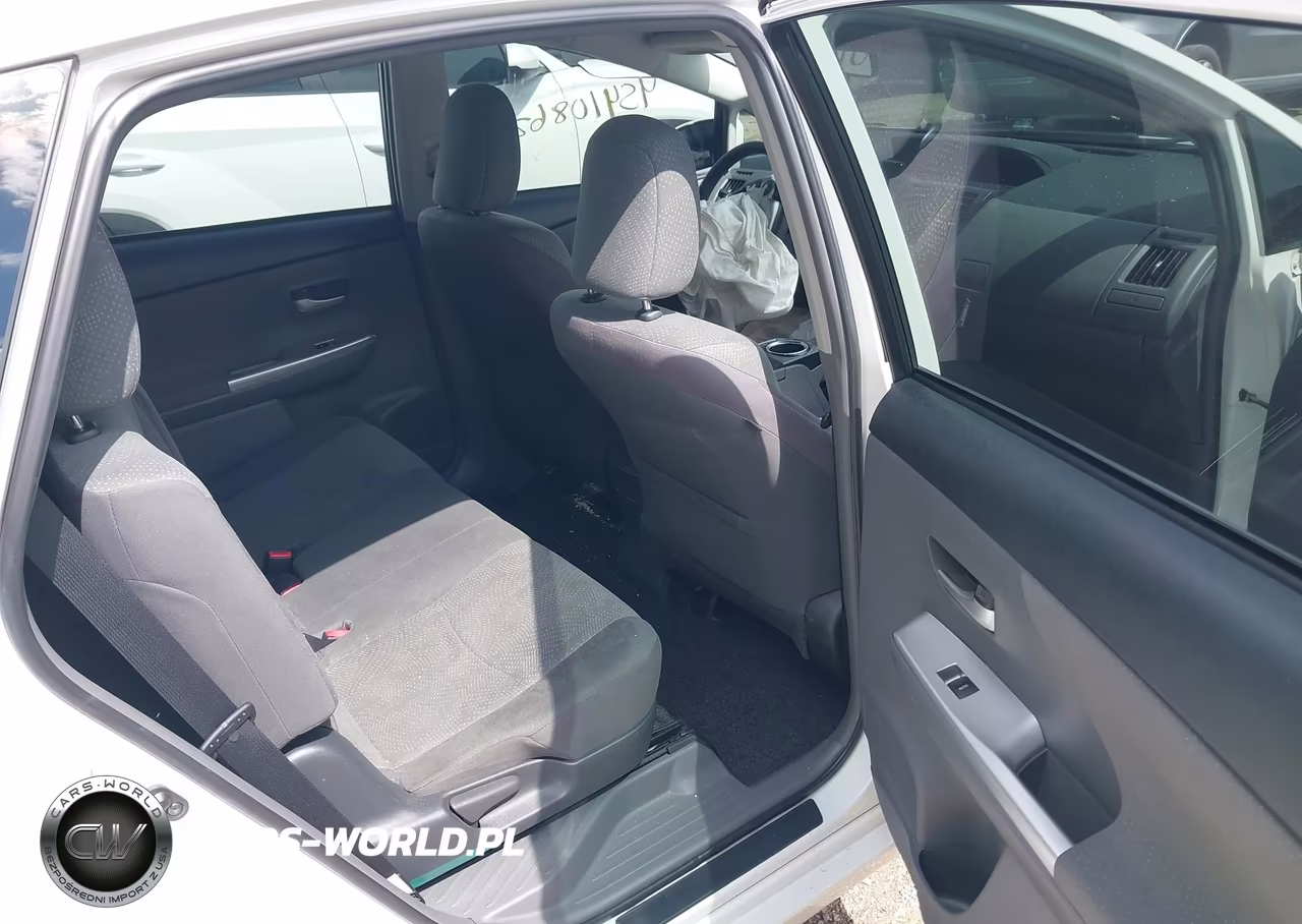 2014 Toyota Prius V Three VIN:JTDZN3EU2EJ014814 - 8